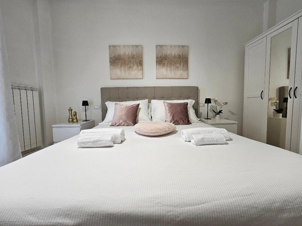 The Twelve - Via Ruggero D'Andreotto Apartment เปรูจา ภายนอก รูปภาพ