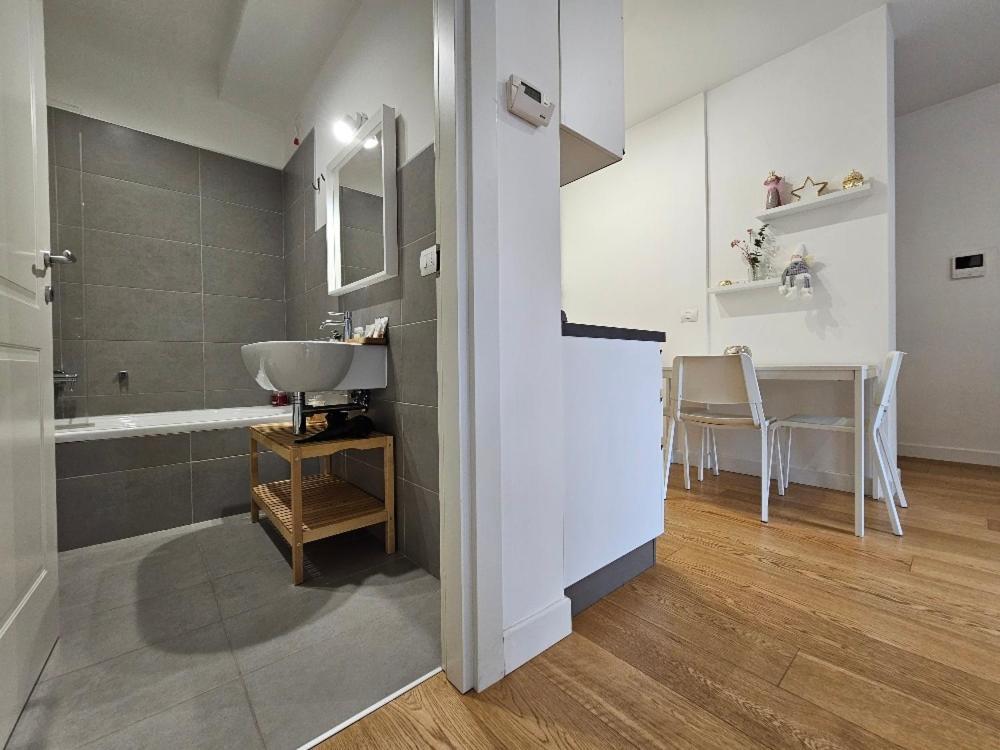 The Twelve - Via Ruggero D'Andreotto Apartment เปรูจา ภายนอก รูปภาพ